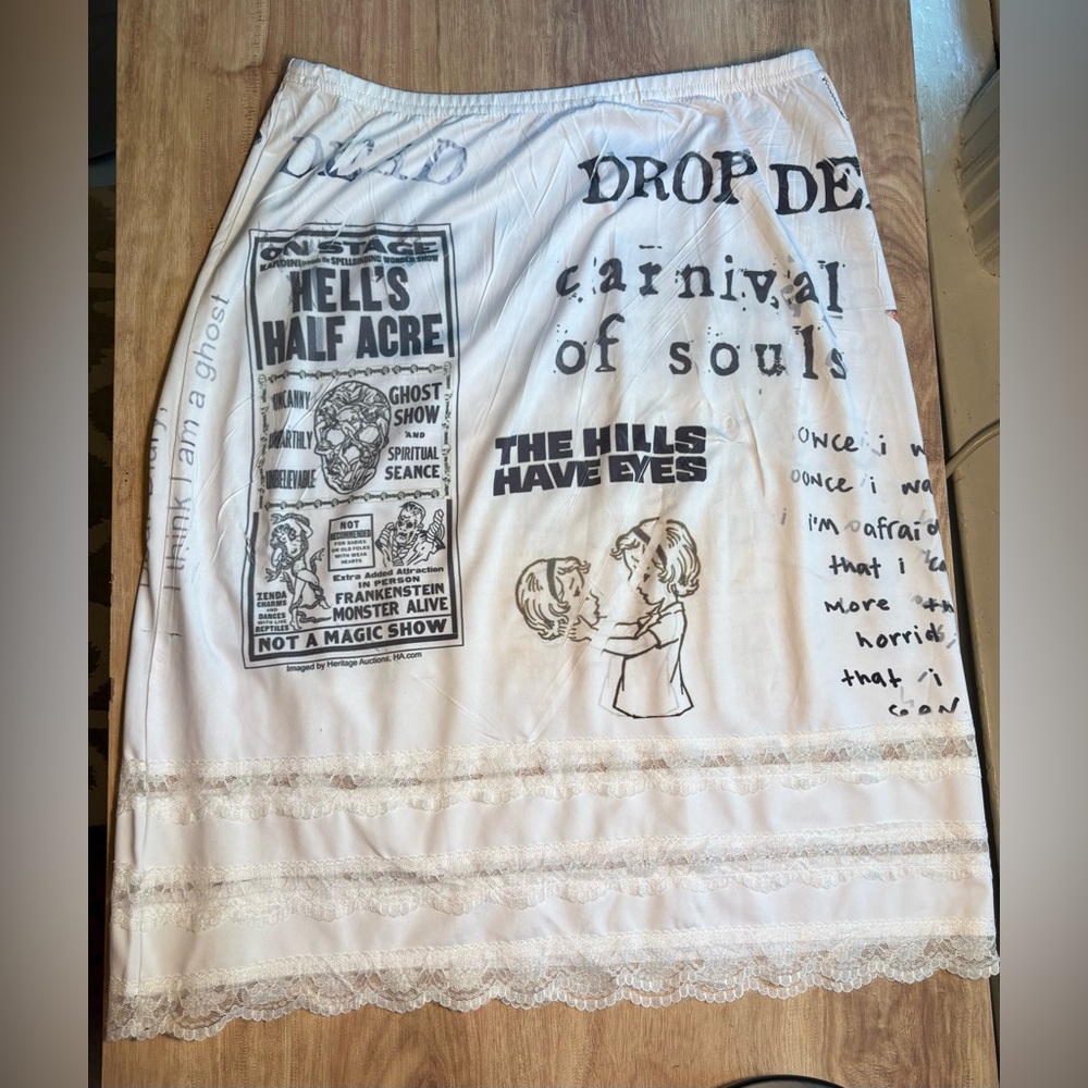 JWLS customs lace skirt